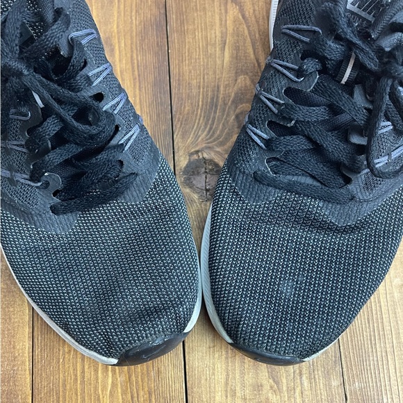 Nike Run Swift Running Shoes Womens size 8.5 dark gray and black - Picture 3 of 10